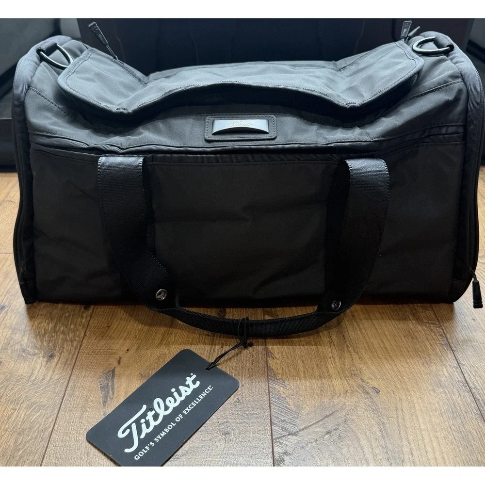 Titleist NWT Club Life Duffel Travel Bag  Black Sleek Golf Gear NEW TA8CLDFL-0